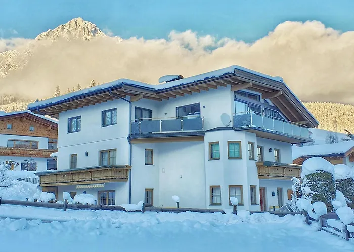 Haus Alexandra * المو